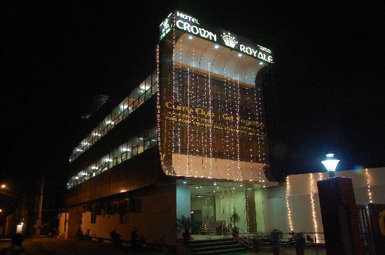 Hotel Crown Royale